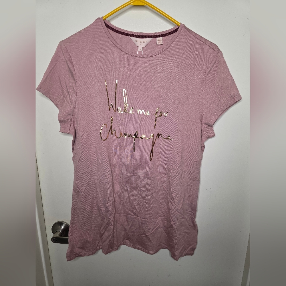 NWT Ted Baker Graphic T-Shirt Made In Turkey Size 3 (Medium)